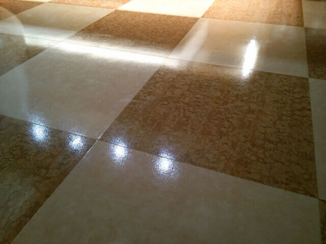 施設管理者必見！防滑塗装の目的と具体的な効果